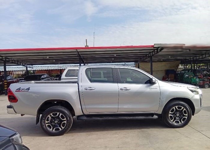 Used 4
                    TOYOTA
                     for Sale Image