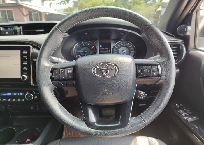 Used 12
                    TOYOTA
                     for Sale Image