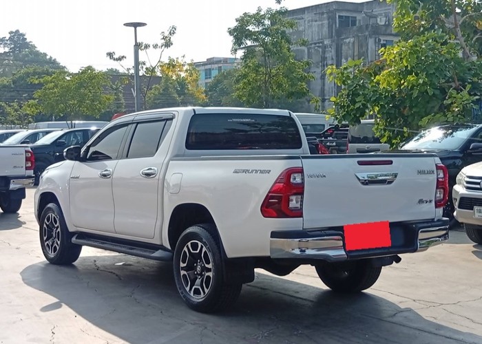 Used 12
                    TOYOTA
                     for Sale Image