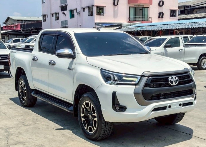 Used 12
                    TOYOTA
                     for Sale Image