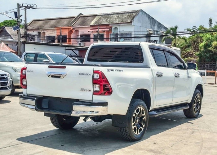 Used 12
                    TOYOTA
                     for Sale Image