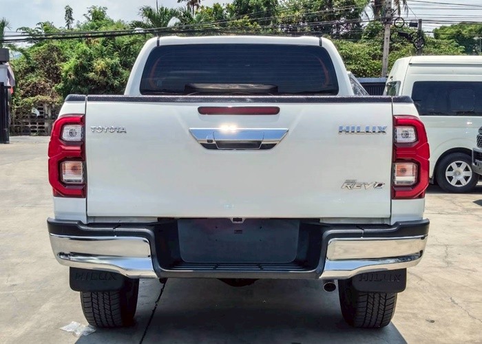 Used 12
                    TOYOTA
                     for Sale Image