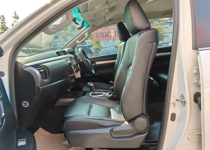 Used 7
                    TOYOTA
                     for Sale Image