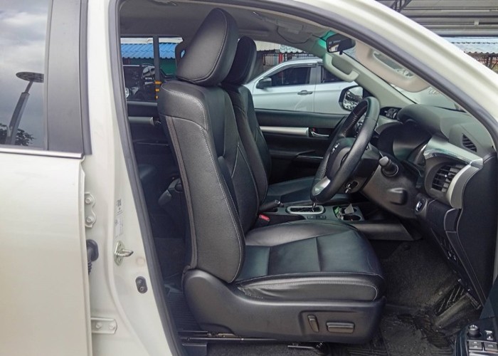 Used 7
                    TOYOTA
                     for Sale Image