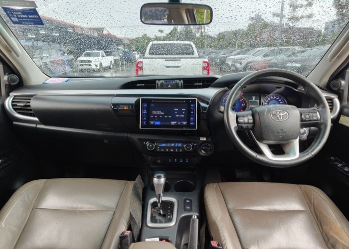 Used 12
                    TOYOTA
                     for Sale Image