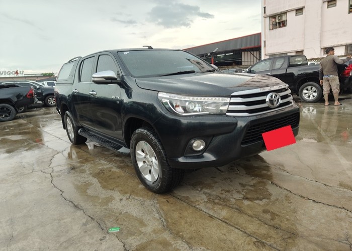 Used 12
                    TOYOTA
                     for Sale Image