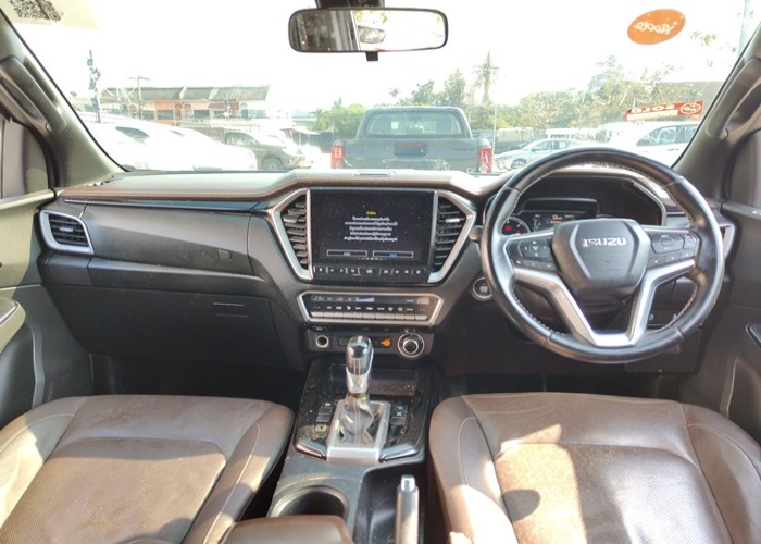 Used 1
                    ISUZU
                     for Sale Image