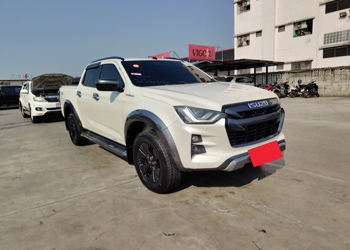 Used 1
                    ISUZU
                     for Sale Image