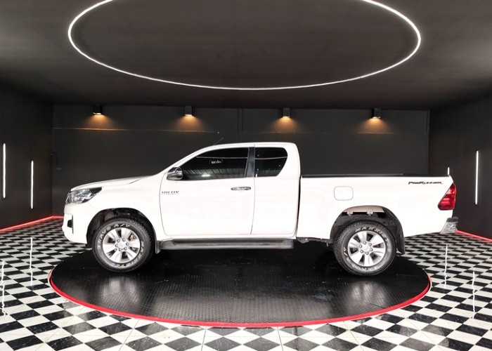 Used 7
                    TOYOTA
                     for Sale Image