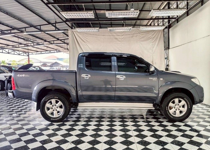 Used 12
                    TOYOTA
                     for Sale Image