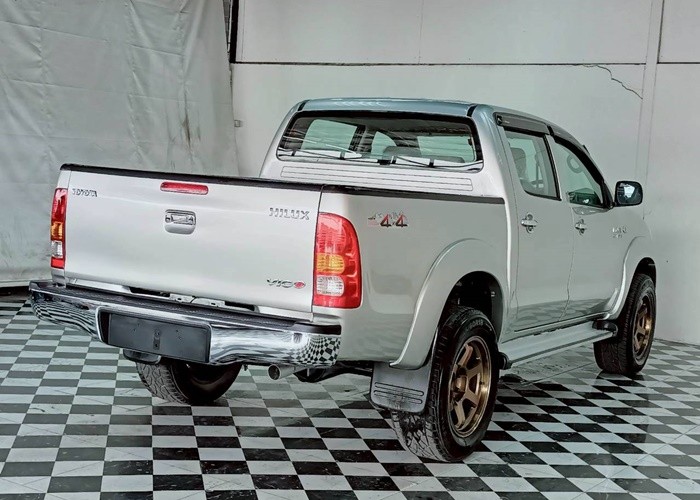 Used 8
                    TOYOTA
                     for Sale Image