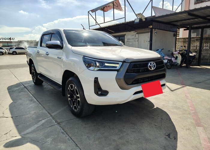 Used 5
                    TOYOTA
                     for Sale Image