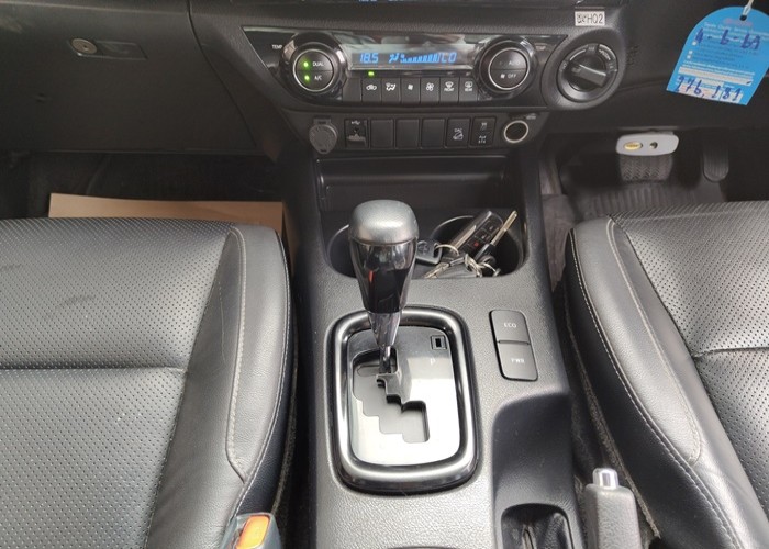 Used 7
                    TOYOTA
                     for Sale Image