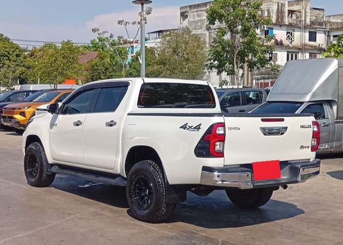 Used 6
                    TOYOTA
                     for Sale Image