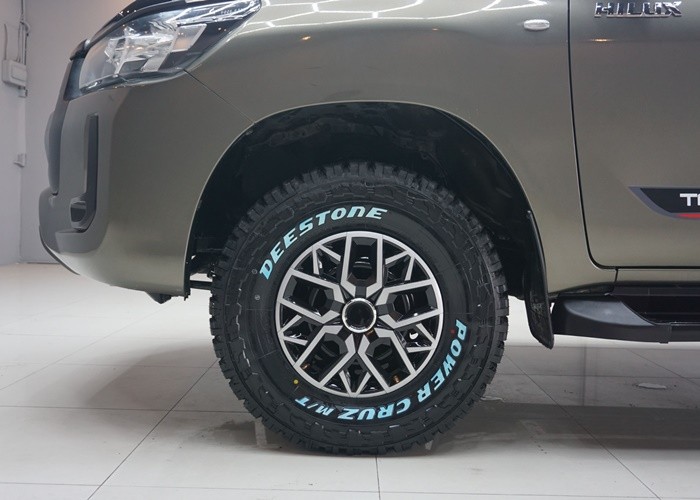 Used 5
                    TOYOTA
                     for Sale Image