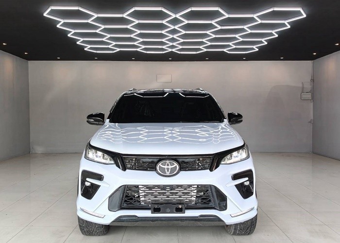 Used 7
                    TOYOTA
                     for Sale Image