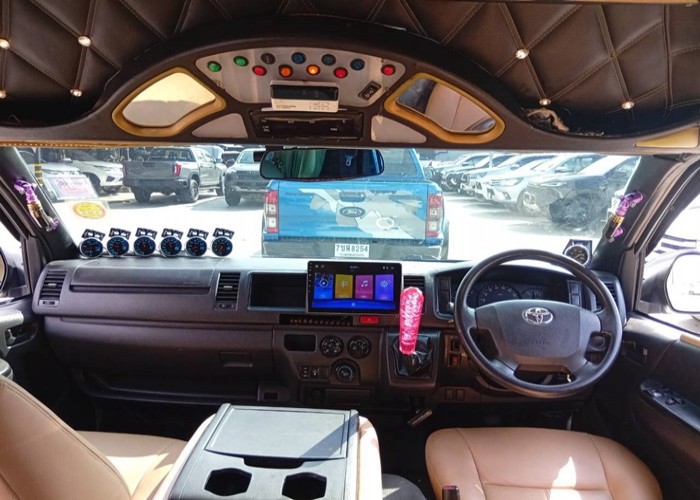 Used 12
                    TOYOTA
                     for Sale Image