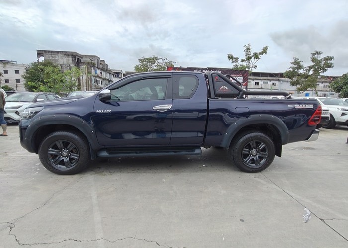 Used 8
                    TOYOTA
                     for Sale Image