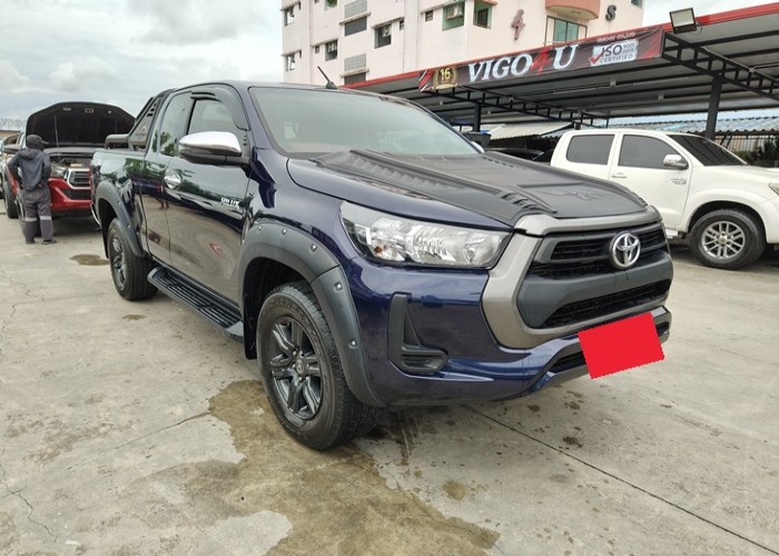 Used 8
                    TOYOTA
                     for Sale Image