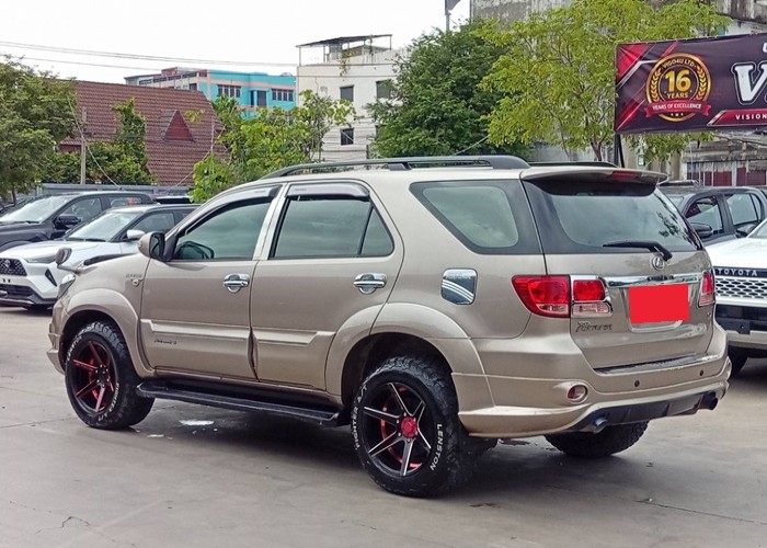 Used 5
                    TOYOTA
                     for Sale Image