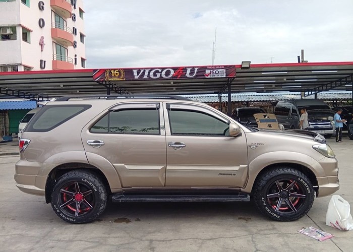 Used 5
                    TOYOTA
                     for Sale Image