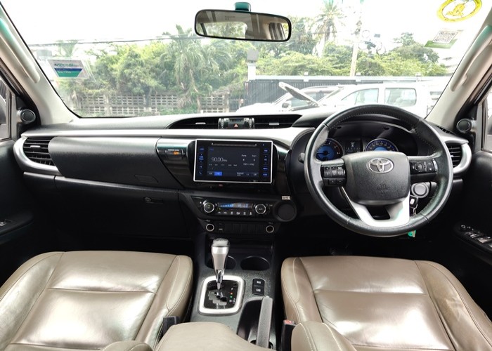 Used 7
                    TOYOTA
                     for Sale Image