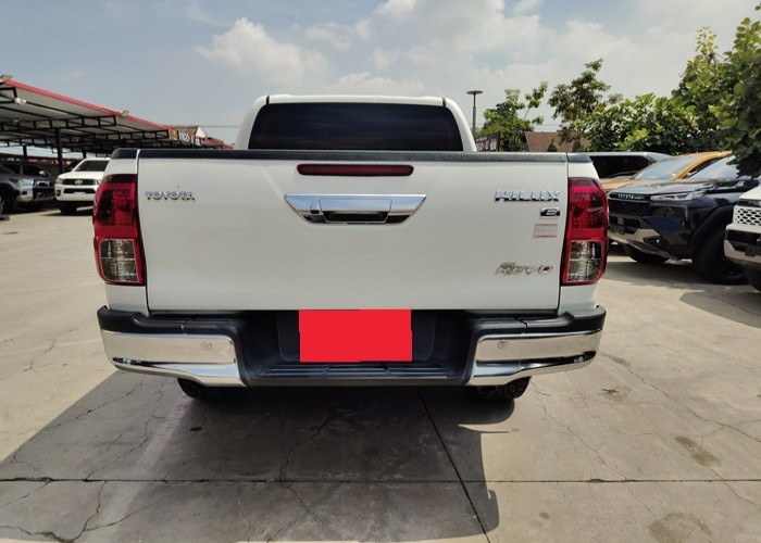Used 12
                    TOYOTA
                     for Sale Image
