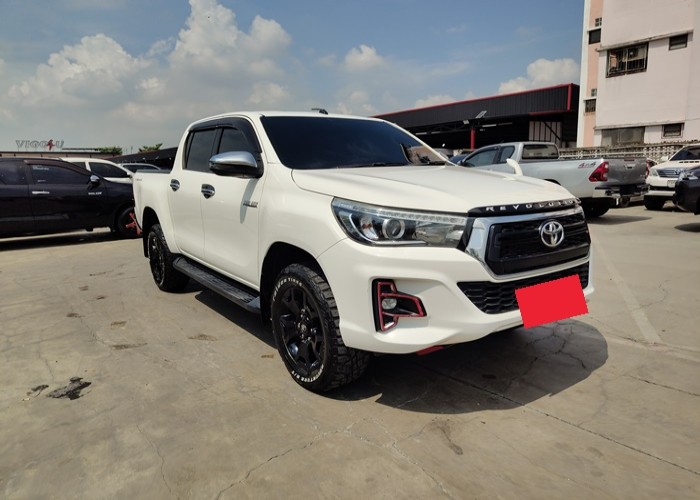 Used 12
                    TOYOTA
                     for Sale Image