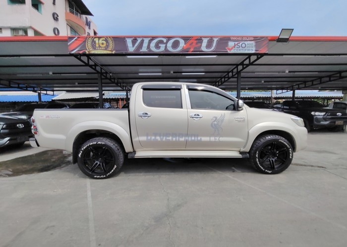 Used 8
                    TOYOTA
                     for Sale Image