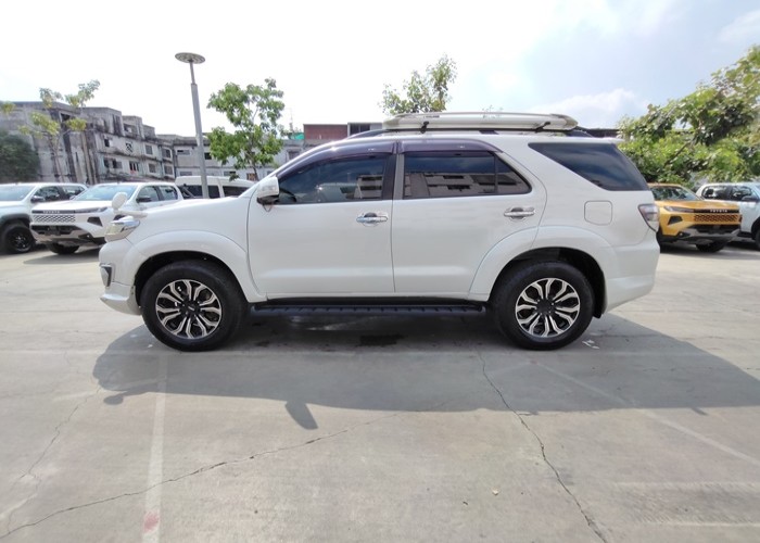 Used 4
                    TOYOTA
                     for Sale Image