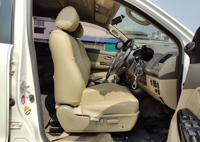 Used 4
                    TOYOTA
                     for Sale Image