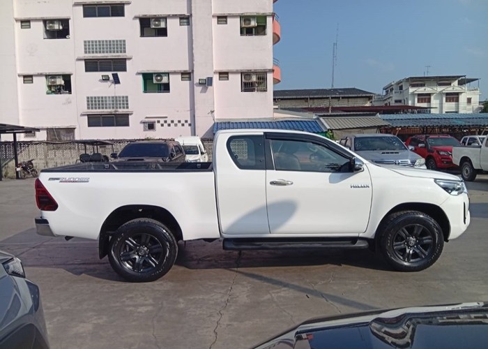 Used 5
                    TOYOTA
                     for Sale Image