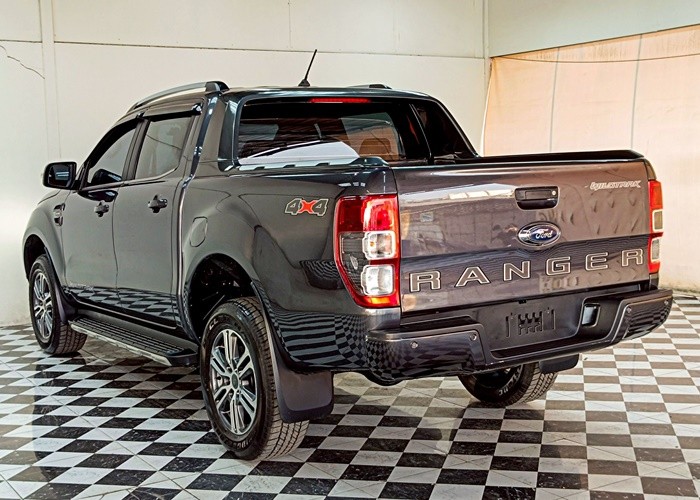 Used 6
                    FORD
                     for Sale Image