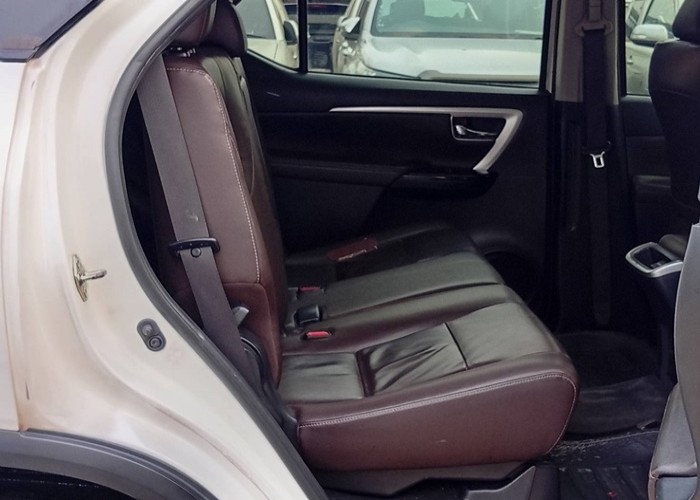 Used 7
                    TOYOTA
                     for Sale Image