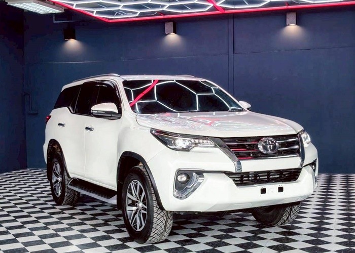 Used 7
                    TOYOTA
                     for Sale Image