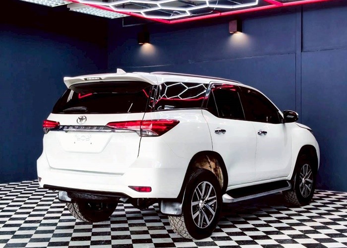 Used 7
                    TOYOTA
                     for Sale Image