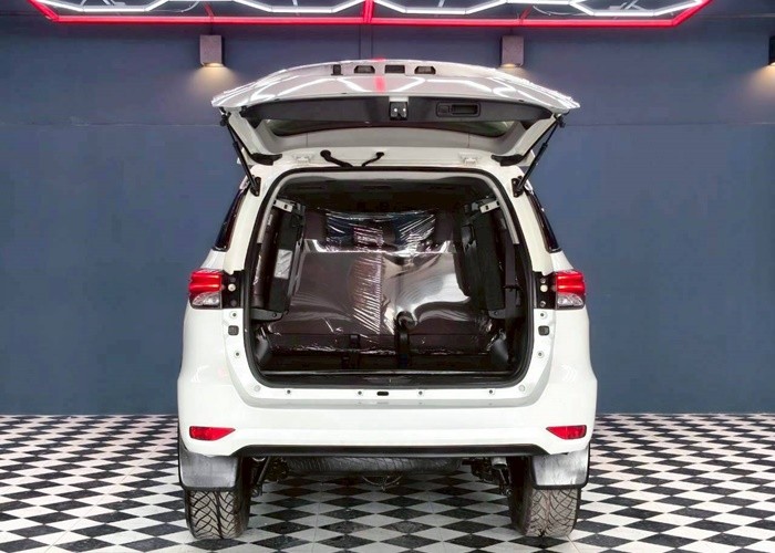 Used 7
                    TOYOTA
                     for Sale Image