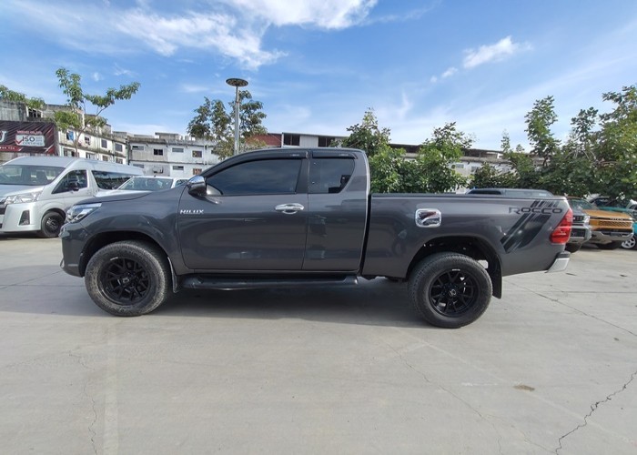 Used 8
                    TOYOTA
                     for Sale Image