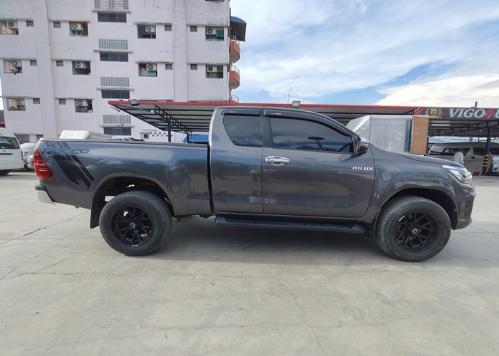 Used 8
                    TOYOTA
                     for Sale Image