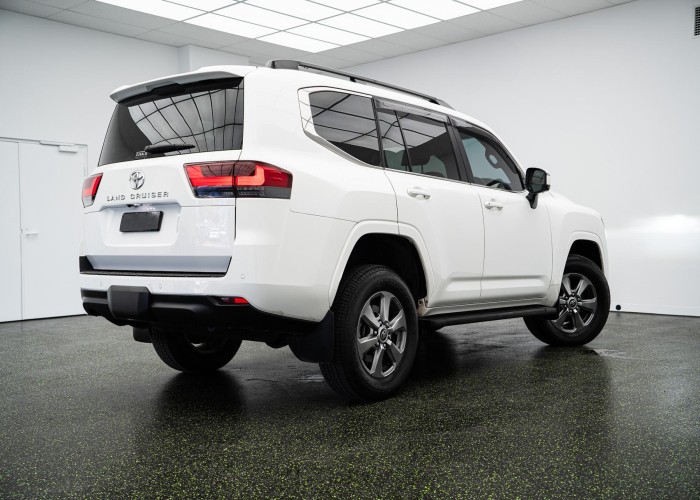 Used 8
                    TOYOTA
                     for Sale Image