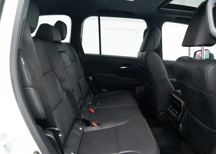 Used 8
                    TOYOTA
                     for Sale Image