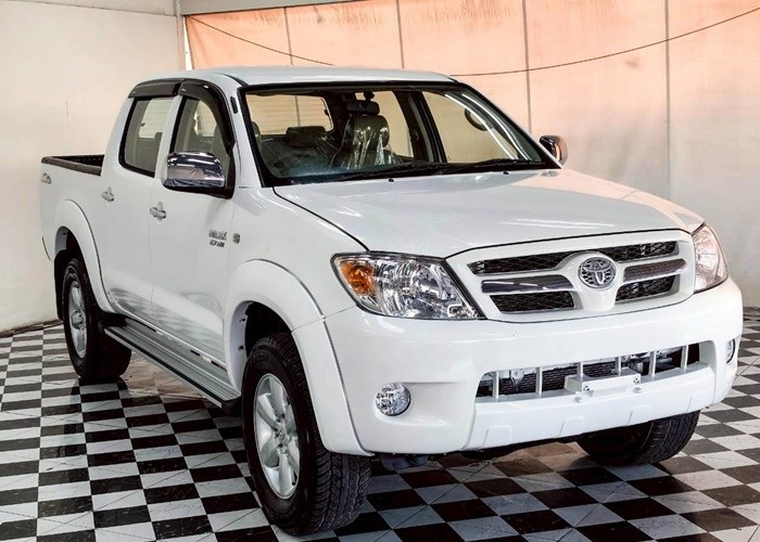 Used 8
                    TOYOTA
                     for Sale Image