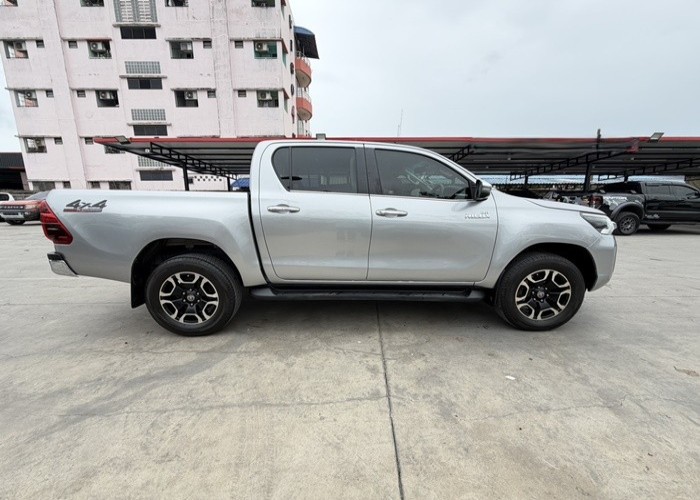 Used 4
                    TOYOTA
                     for Sale Image