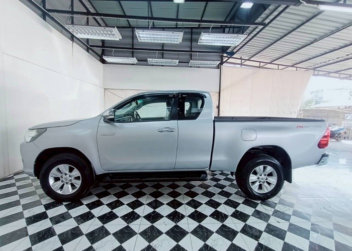 Used 12
                    TOYOTA
                     for Sale Image