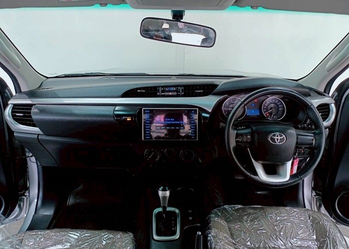 Used 12
                    TOYOTA
                     for Sale Image