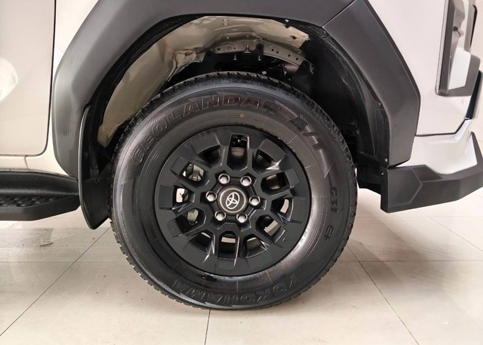 Used 4
                    TOYOTA
                     for Sale Image