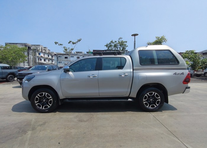 Used 9
                    TOYOTA
                     for Sale Image