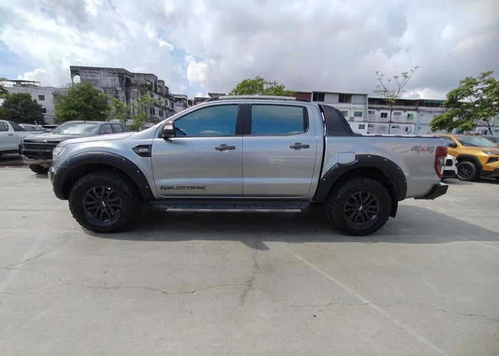 Used 6
                    FORD
                     for Sale Image