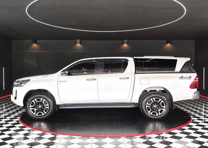 Used 6
                    TOYOTA
                     for Sale Image