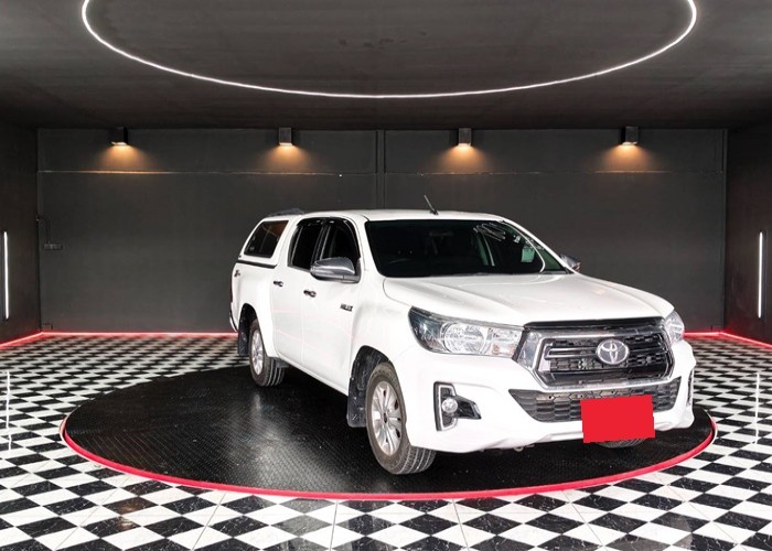 Used 5
                    TOYOTA
                     for Sale Image